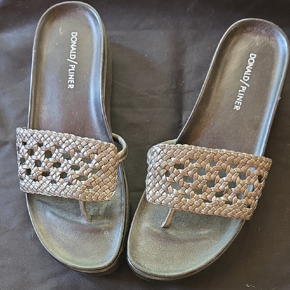 Donald J. Pliner Women's Fifi Sandals